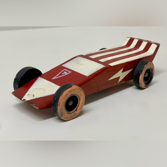 1980 Vintage Hand Crafted Homemade Pinewood Derby Race Car - Picture 13 of 15